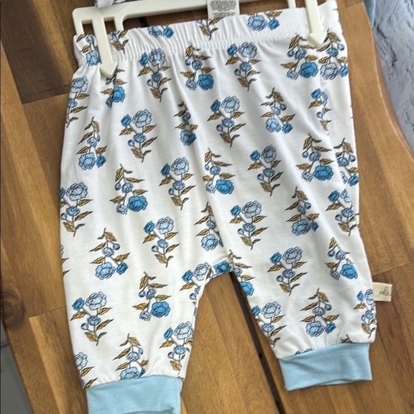 Milkberry Baby Floral Outfit Set - Picture 6 of 10